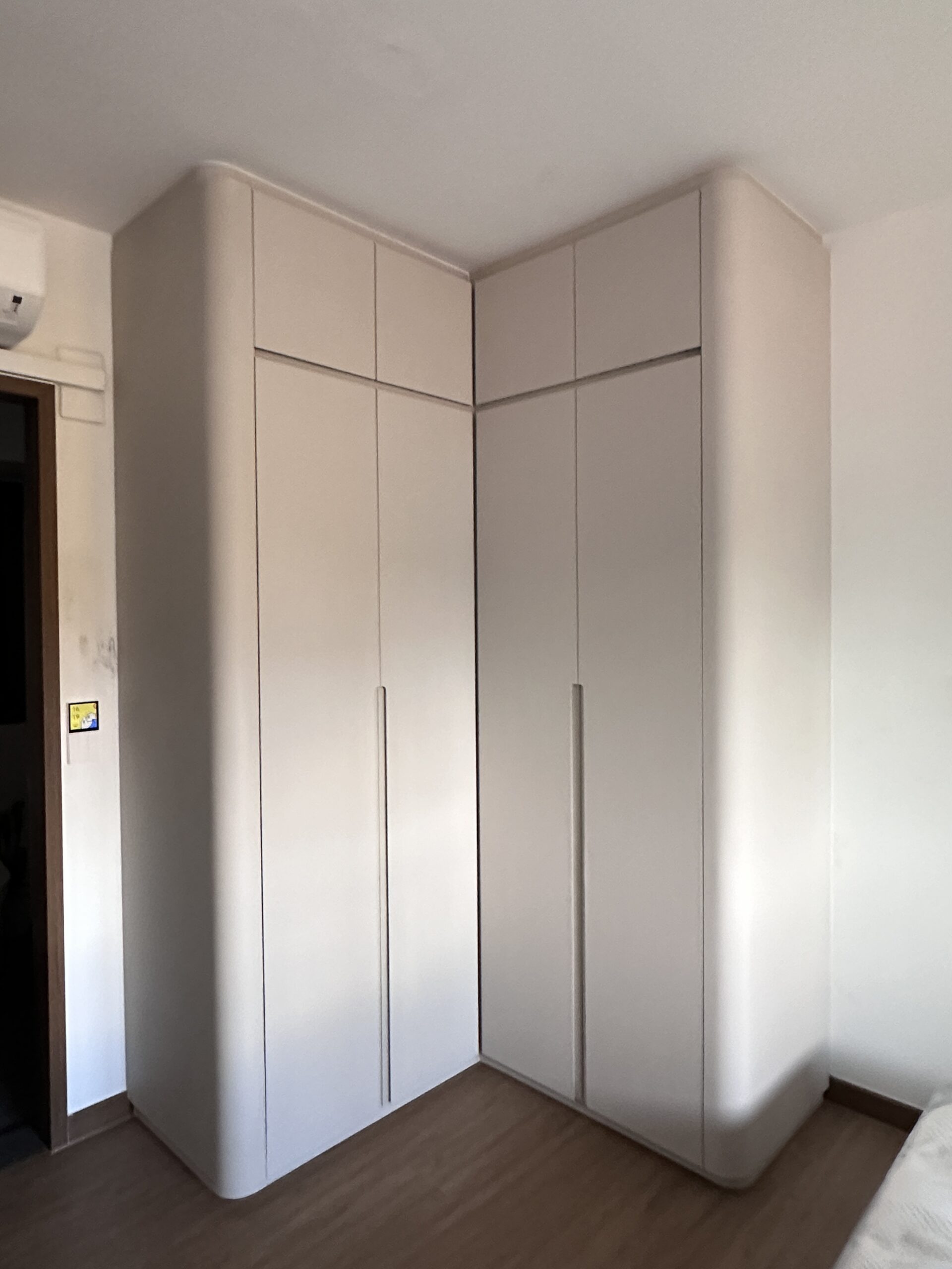 Wardrobe (16)